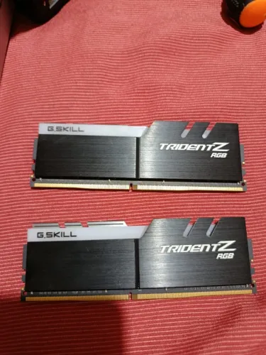 (9 meses de uso) Memória RAM G.Skill 32GB (2x16GB), DDR4, 3600MHz