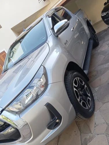 Toyota Hilux CD SRV 4X4 2.8 TDI Diesel Aut. 2021