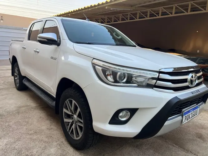 Toyota Hilux CD SRX 4X4 2.8 TDI 16V Diesel Aut. 2016