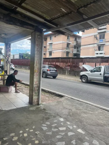 Aluga-se ponto na entrada do Tenoné