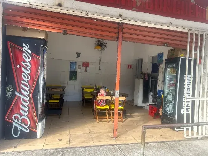 Estou passando Ponto Lanchonete e Hambúrgueria 