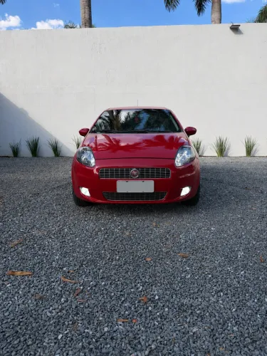 Fiat Punto HLX 1.8 Flex 8V 5P 2010