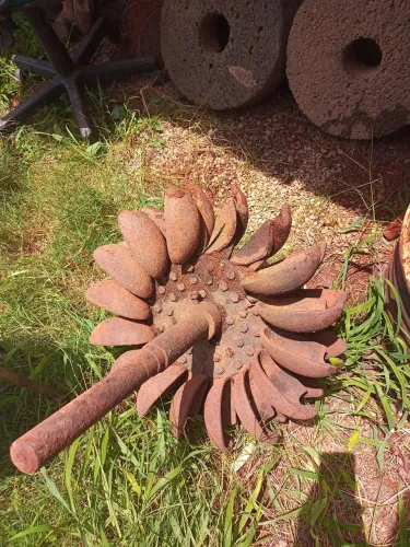RODAS DE FERRO ANTIGAS DE MOINHO