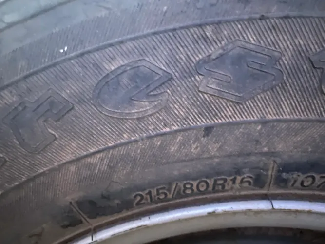 Vendo roda aro 16 completa