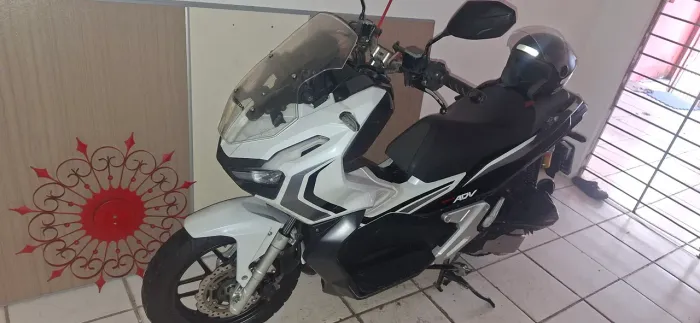 Vendo honda adv150 2022