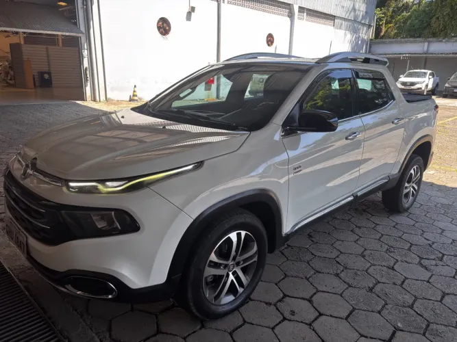 Fiat Toro Volcano 2.0 16V 4X4 TB Diesel Aut. 2017