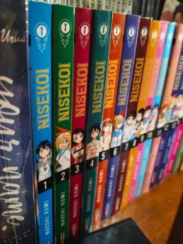 coleção mangás nisekoi