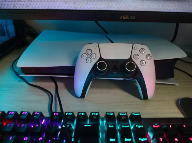 Ps5 semi novo 3 meses de uso 3,700