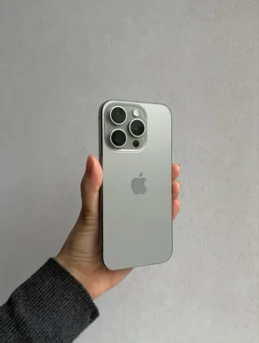 iPhone 15pro 256gb semi novo