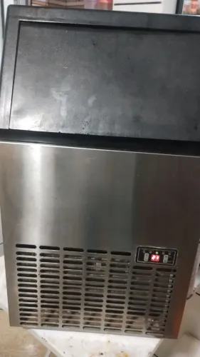 Máquina de gelo 15k