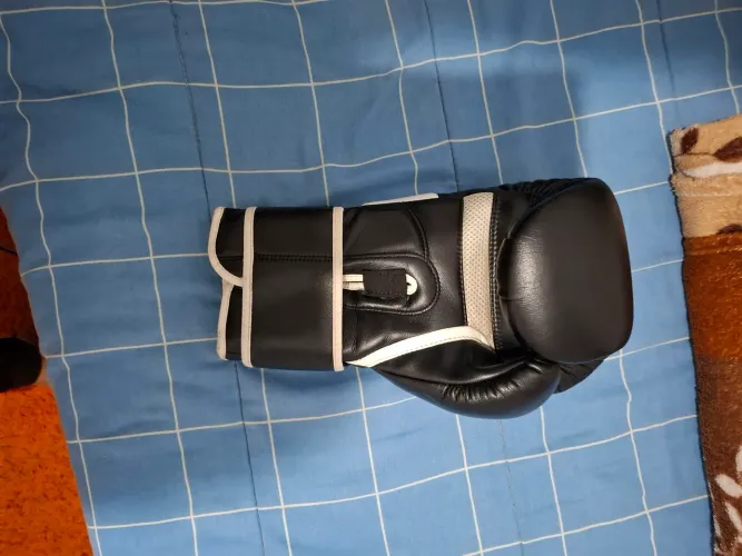 Luva,caneleira e luva de mma todos de sparring 