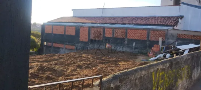 Oportunidade - Terreno - Monte Castelo - 180m².