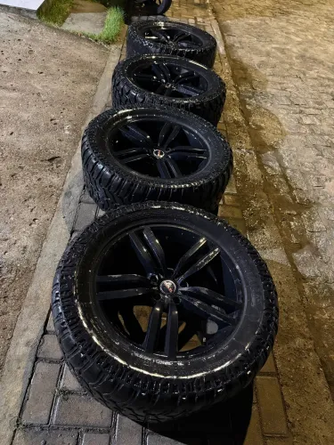 Rodas 20? AMAROK, pneus 33x12.5 MUD