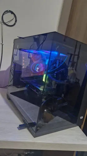 PC Gamer AM5/DRR5 (Ryzen 5 7600X - RX 7600 8GB)