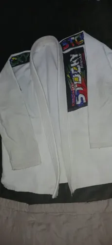 Kimono Infantil M3 Usado em Ótimo Estado 