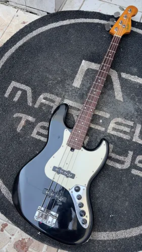 Baixo fender jazz bass japonês 4 cordas ano 89 (Leia com atenção a descrição)