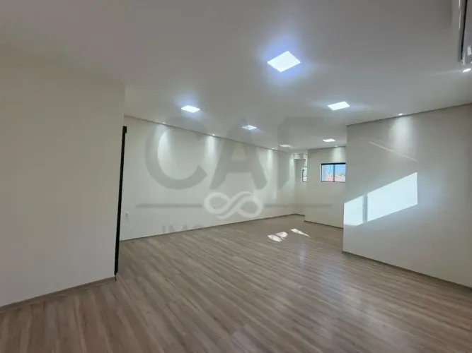 Sala para locação, Jardim Berlim, com ar condicionado - acesso por escada. Jaguariúna, SP