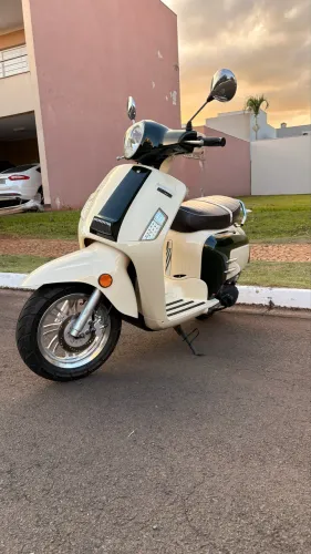 Motorino velvet 2013 muito nova