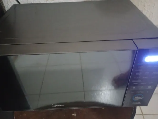 Vendo microondas semi novo