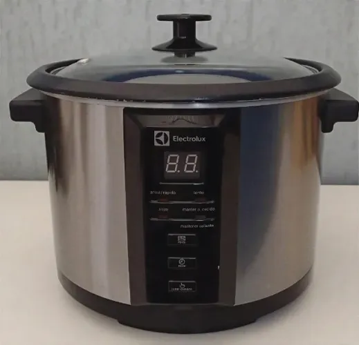 Panela Elétrica de Arroz Electrolux ECC20 Inox 1,8L Seminova, Perfeito Estado