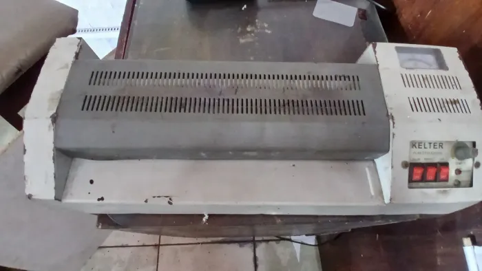 Laminadora A3 plastificadora laminadora  A3