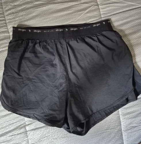 Vendo shorts Alto Giro tm.P