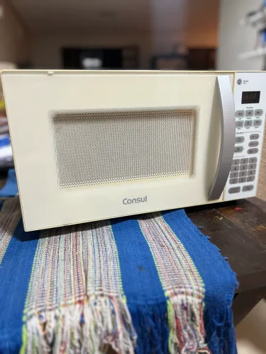 Microondas consul 20L branco usado