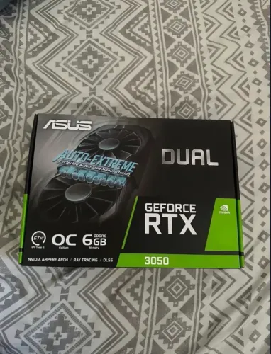ASUS RTX 3050 (nunca usada)