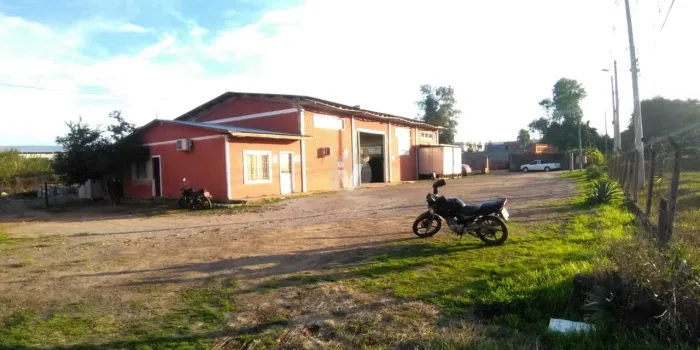 Pavilhão com 367,63m² na faixa nova de Camobi, RST 287, em local estratégico!