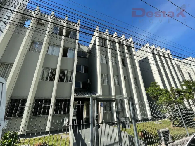 Apartamento em Campinas - São José, SC
