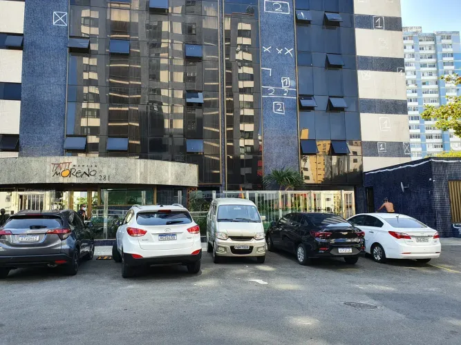 Apartamento Mobiliado para Aluguel no Ed. Tatti Moreno, 3 suítes, 4 garagens,  Pituba - Sa