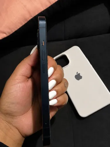 iPhone 13 - 256gb