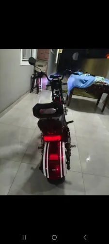 Scooter eletrica x11 2.000  watts muito nova