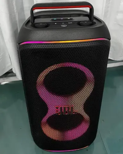 Caixa de som JBL party box 120 apenas 2 meses de uso em perfeito estado tudo funcionando