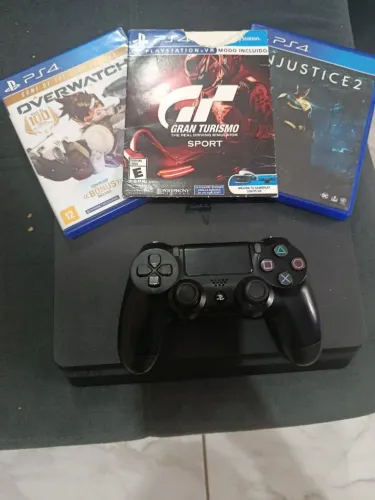 Vende-se Playstation 4