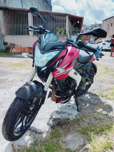Bajaj dominar 200