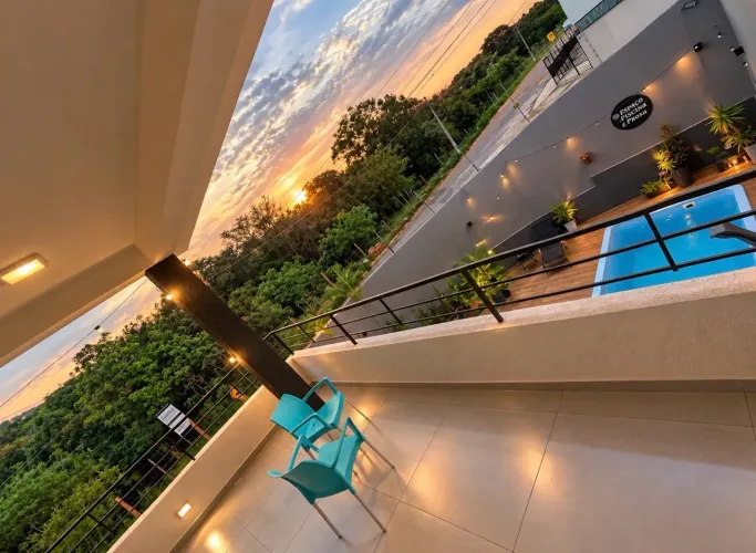 Espaço com Piscina elegante no Jardim Eucaliptos Zona Norte Sorocaba