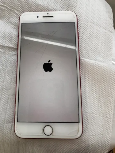 Vendo um iPhone plus 7