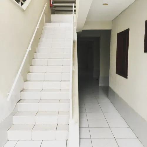 Kitnet com 1 dormitório para alugar, 30 m² no bairro Damas.