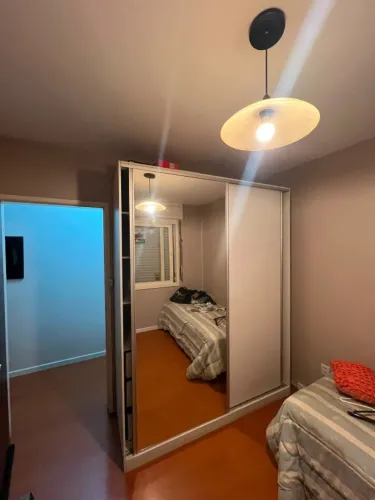 Guarda-Roupa Solteiro 2 Portas de Correr com Espelho e 3 Gavetas