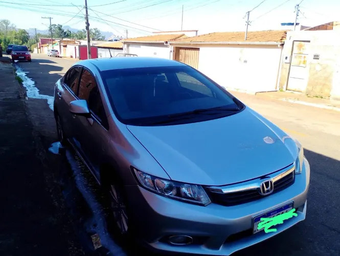 Honda Civic Sedan LXS 1.8/1.8 Flex 16V Aut. 4P 2014