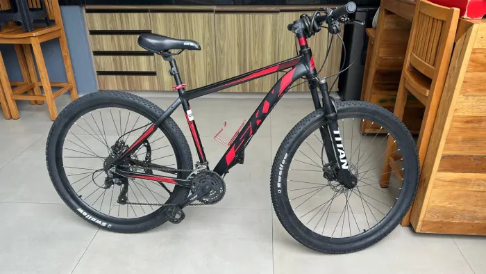 Bicicleta KSW Aro 29 - Pouco Usada, Pronta para Pedalar