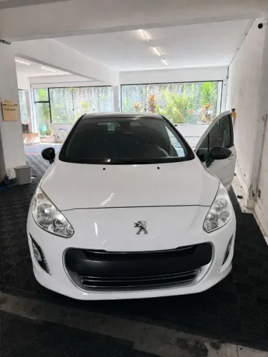 Peugeot 308 Feline/griffe 1.6 Turbo 16V 5P Aut. 2013