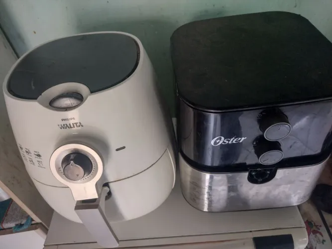 Dois Airfryer usado por 99
