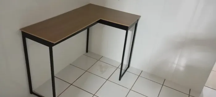 Escrivaninha Nova