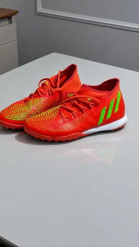Chuteira adidas predator tamanho 40