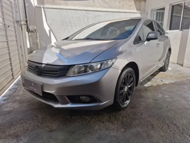 Honda Civic Sedan LXS 1.8/1.8 Flex 16V Aut. 4P 2014