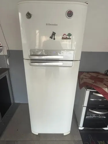 Geladeira Electrolux DF50