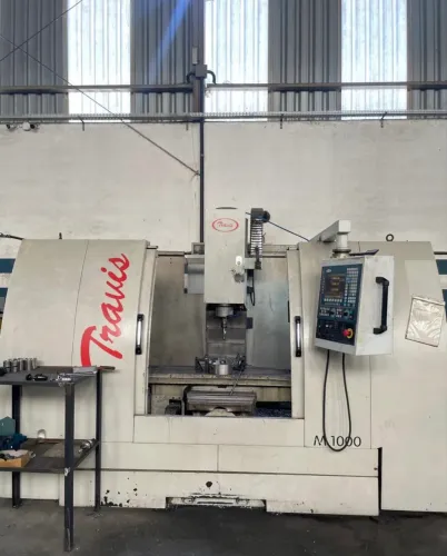 Fresadora CNC Travis M-1000