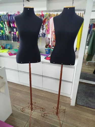 Manequim feminino bustos